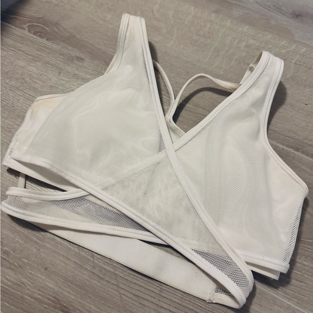 Nike White Sports Bra With Crossover Waist Design